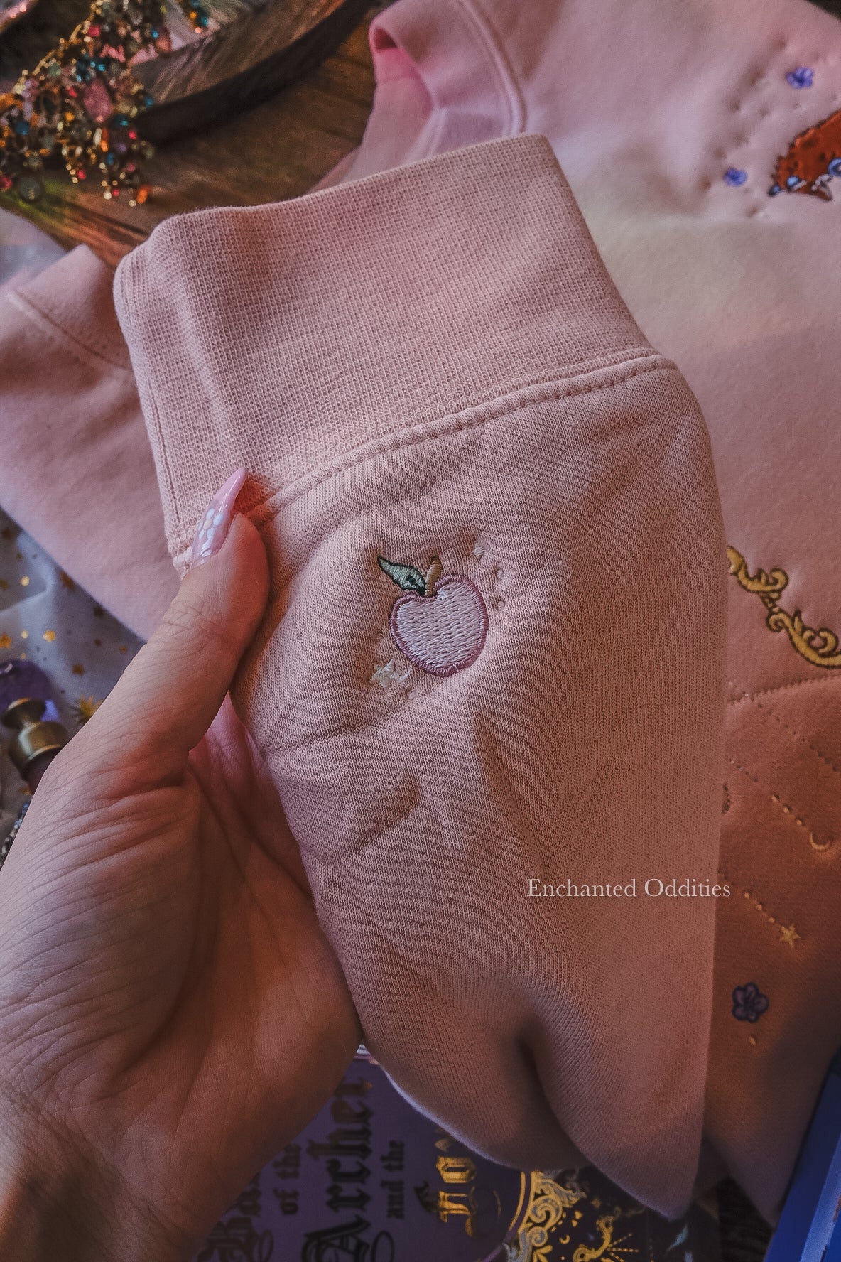 *PRE-ORDER* Archer & the Fox crewneck in PINK - Image 5