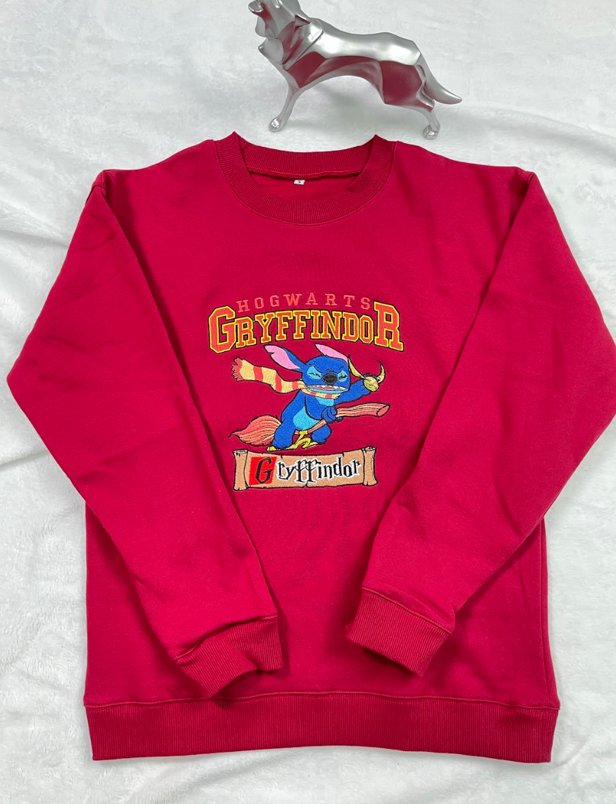 Harry Potter Gryffindor Embroidered Sweatshirt - Image 3