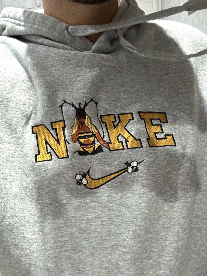 Nike Beyoncé Merch Embroidered Shirt - Image 4